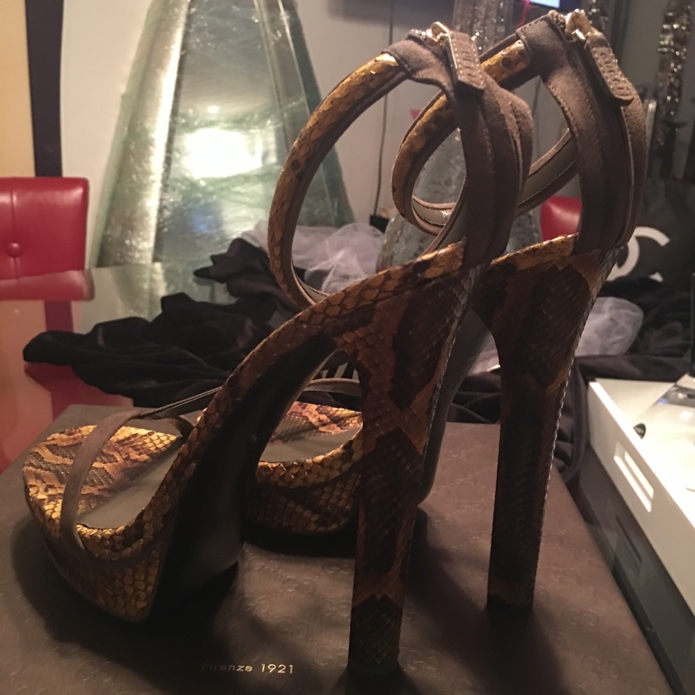 Gucci Yellow Python Heels (Size 41) - Picture 4 of 5